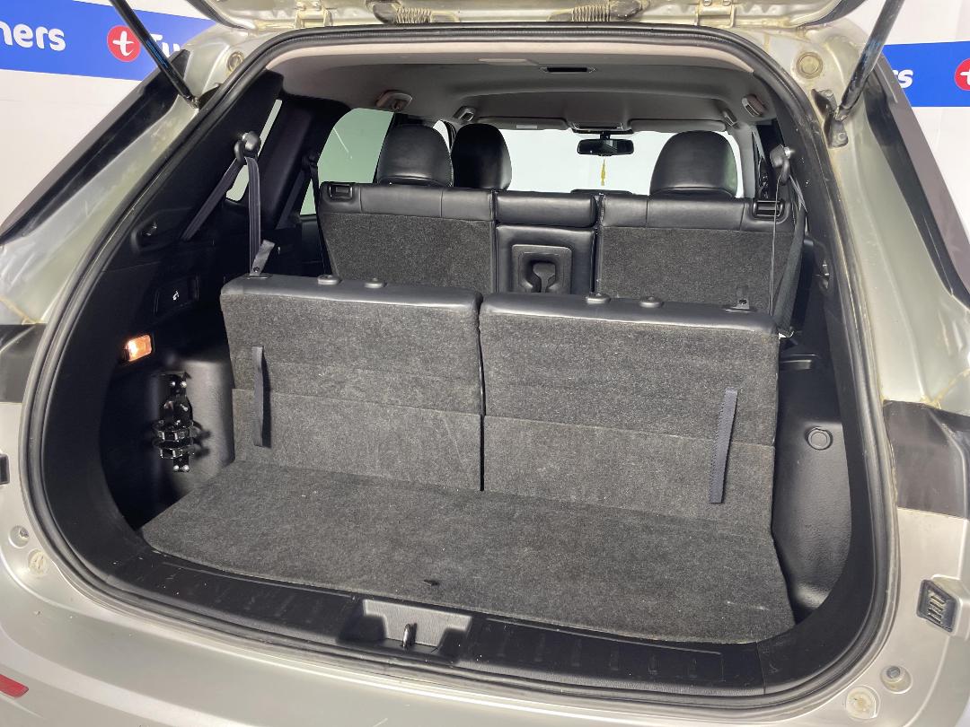 Photo '24' of Mitsubishi Outlander