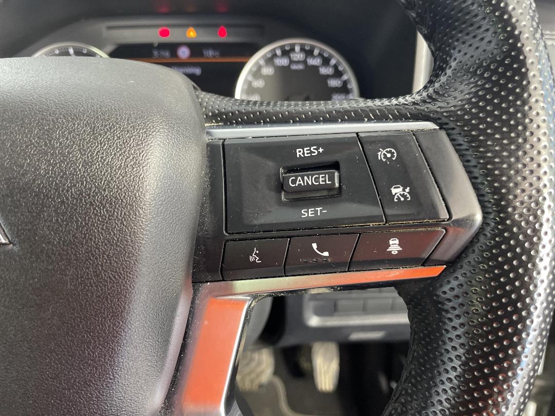 Photo '30' of Mitsubishi Outlander