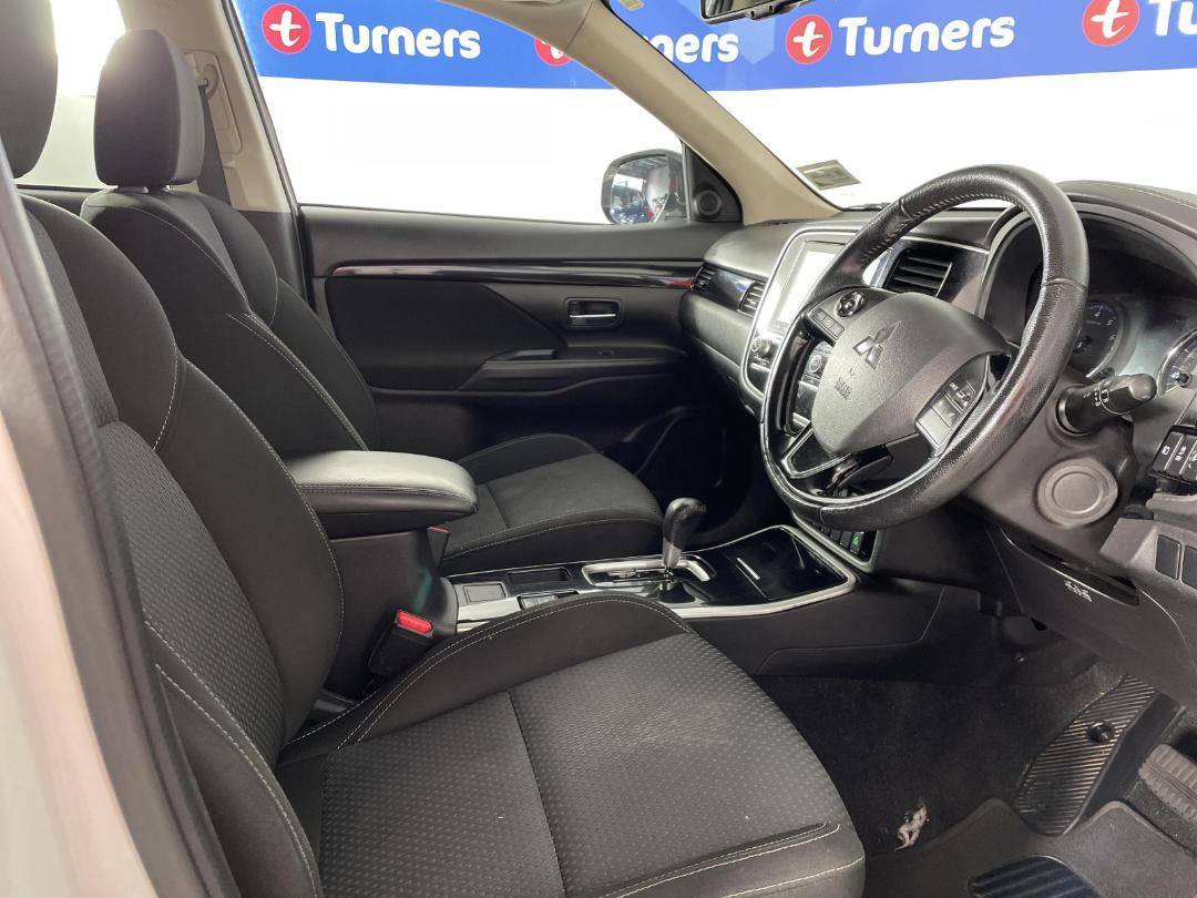 Used Mitsubishi Outlander LS 2021 Palmerston North at Turners Cars