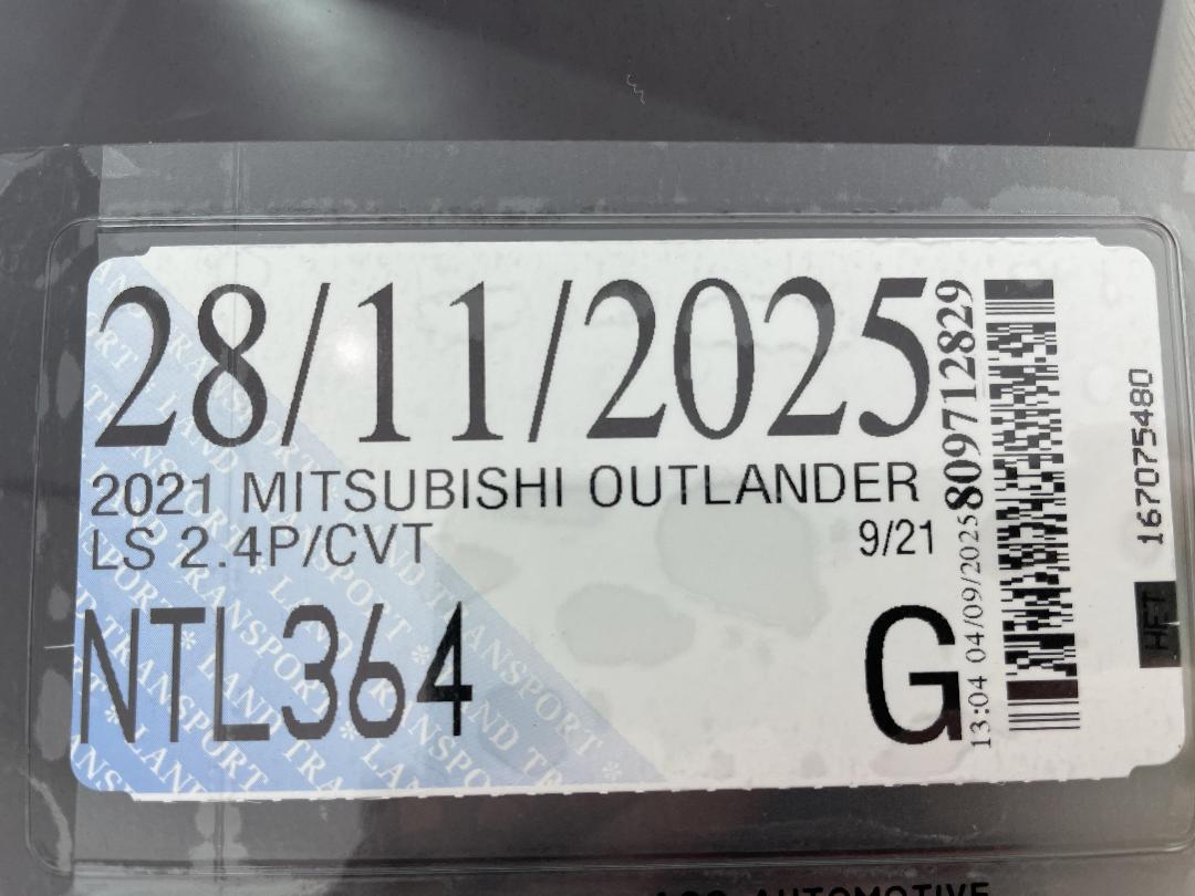 Photo '32' of Mitsubishi Outlander