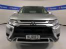 Thumbnail '2' of Mitsubishi Outlander
