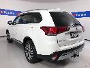 Thumbnail '5' of Mitsubishi Outlander