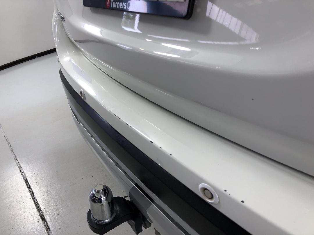 Photo '24' of Mitsubishi Outlander