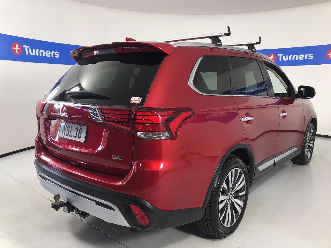 Photo '7' of Mitsubishi Outlander