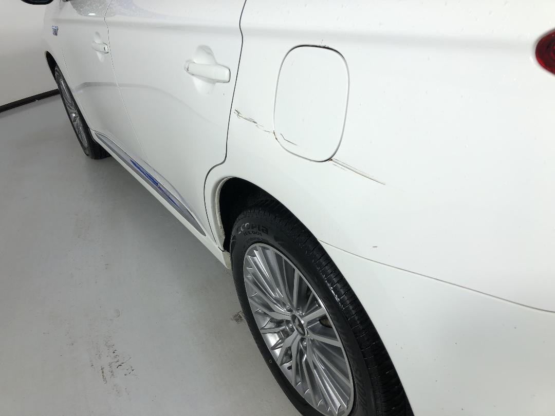 Photo '25' of Mitsubishi Outlander