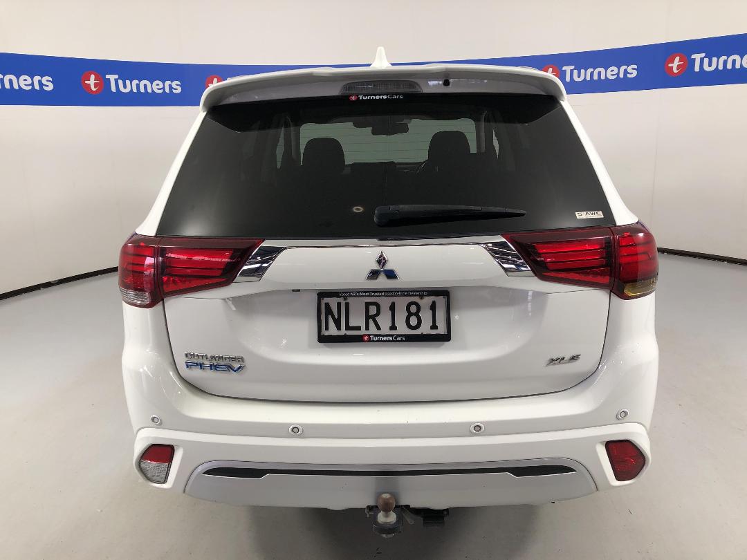 Photo '6' of Mitsubishi Outlander