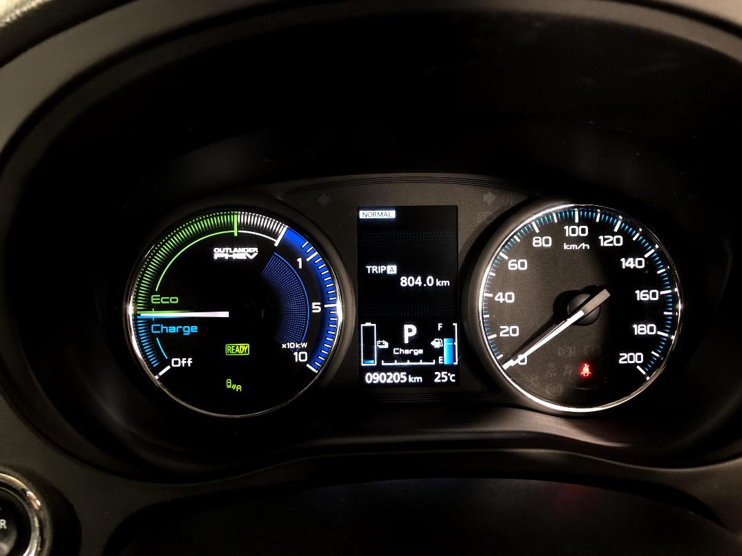 Photo '21' of Mitsubishi Outlander