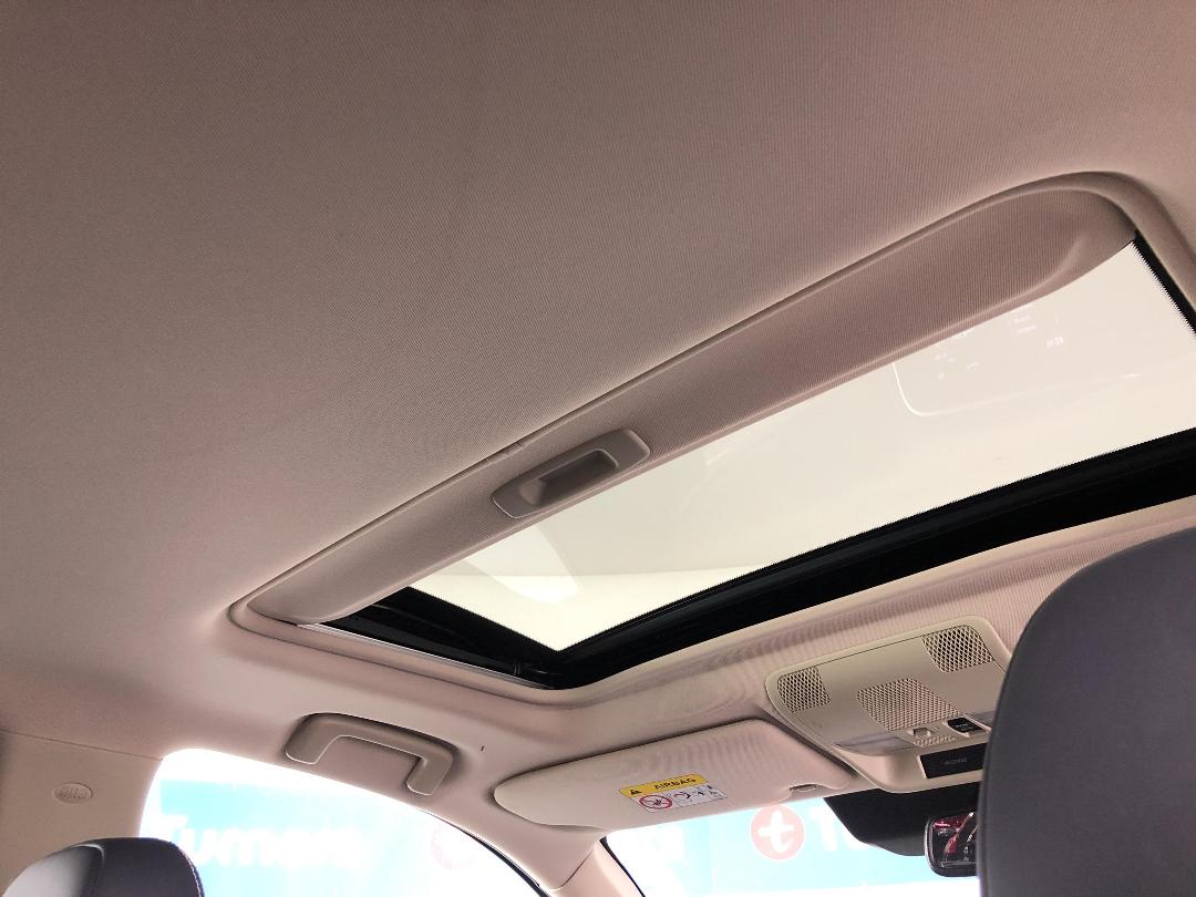 Photo '23' of Mitsubishi Outlander