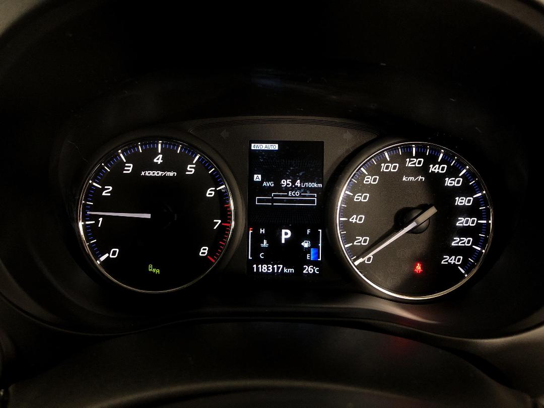 Photo '21' of Mitsubishi Outlander