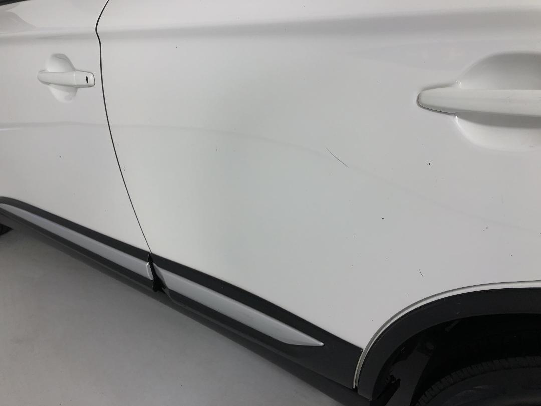 Photo '25' of Mitsubishi Outlander