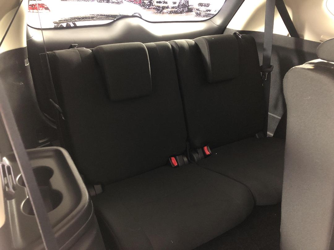 Photo '23' of Mitsubishi Outlander