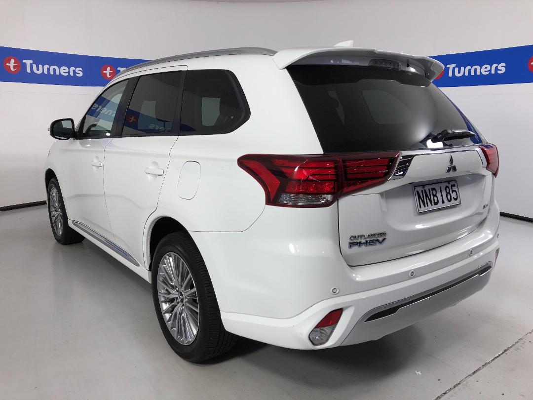 Photo '5' of Mitsubishi Outlander