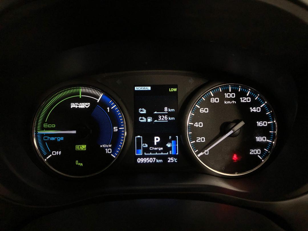 Photo '21' of Mitsubishi Outlander