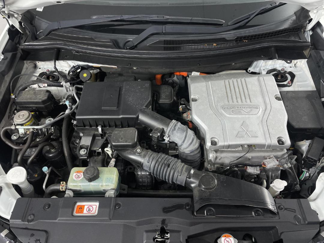 Photo '13' of Mitsubishi Outlander Photo '13' of Mitsubishi Outlander