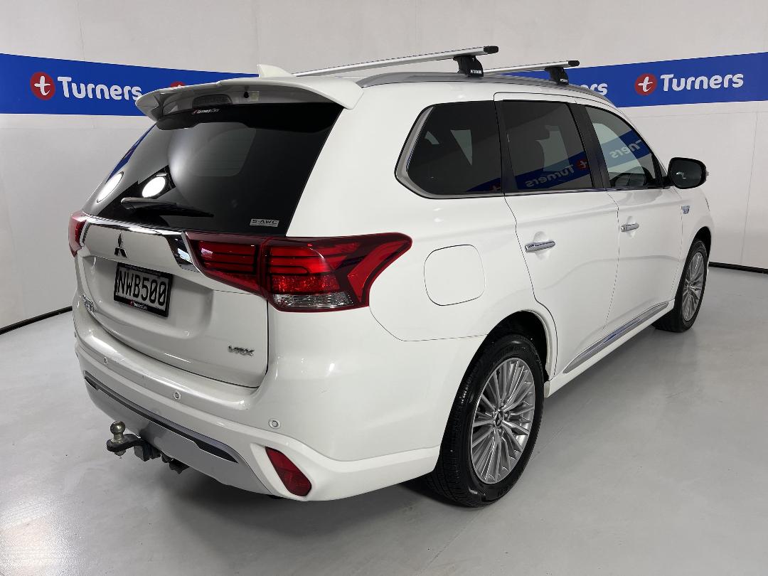 Photo '7' of Mitsubishi Outlander