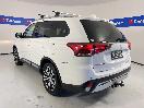 Thumbnail '5' of Mitsubishi Outlander