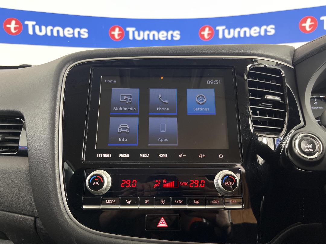 Photo '25' of Mitsubishi Outlander