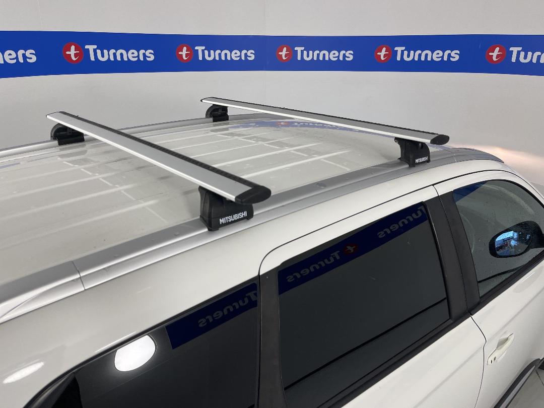 Photo '27' of Mitsubishi Outlander