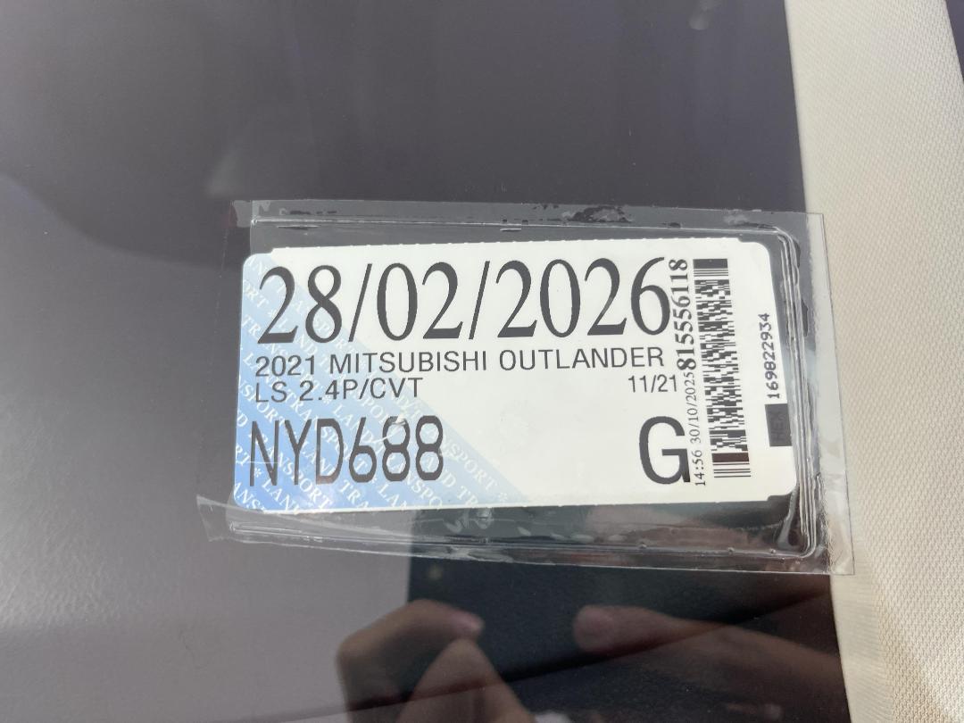 Photo '29' of Mitsubishi Outlander