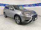 Thumbnail '1' of Mitsubishi Outlander
