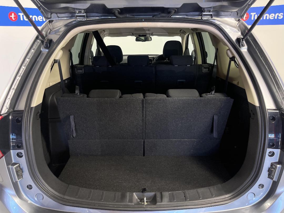 Photo '14' of Mitsubishi Outlander Photo '14' of Mitsubishi Outlander