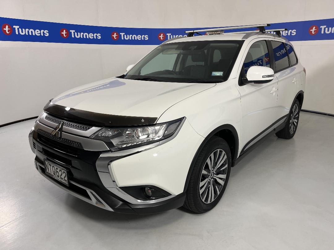 Photo '4' of Mitsubishi Outlander