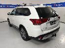 Thumbnail '5' of Mitsubishi Outlander