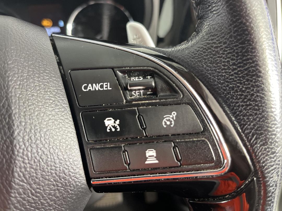 Photo '26' of Mitsubishi Outlander