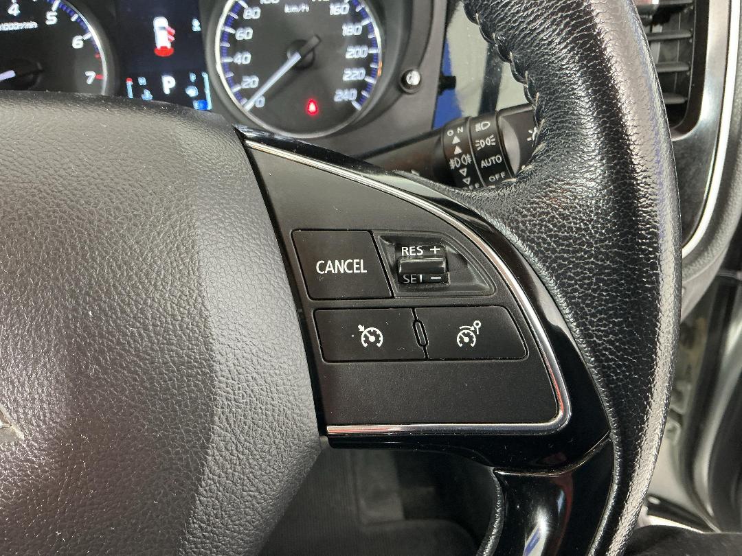 Photo '25' of Mitsubishi Outlander