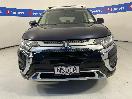 Thumbnail '2' of Mitsubishi Outlander