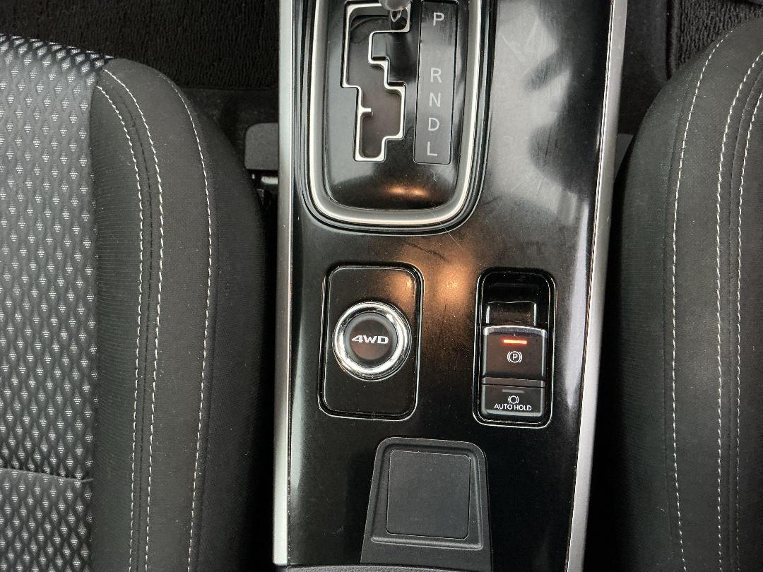 Photo '23' of Mitsubishi Outlander