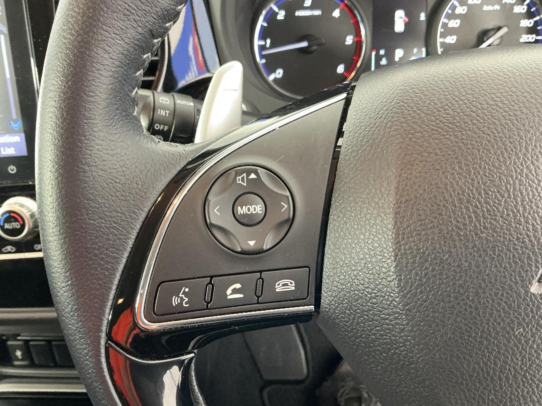 Photo '24' of Mitsubishi Outlander