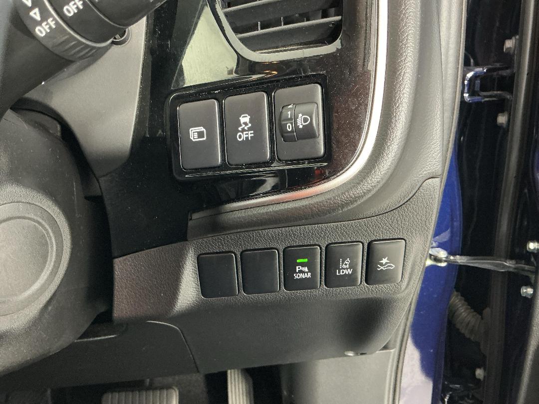 Photo '26' of Mitsubishi Outlander