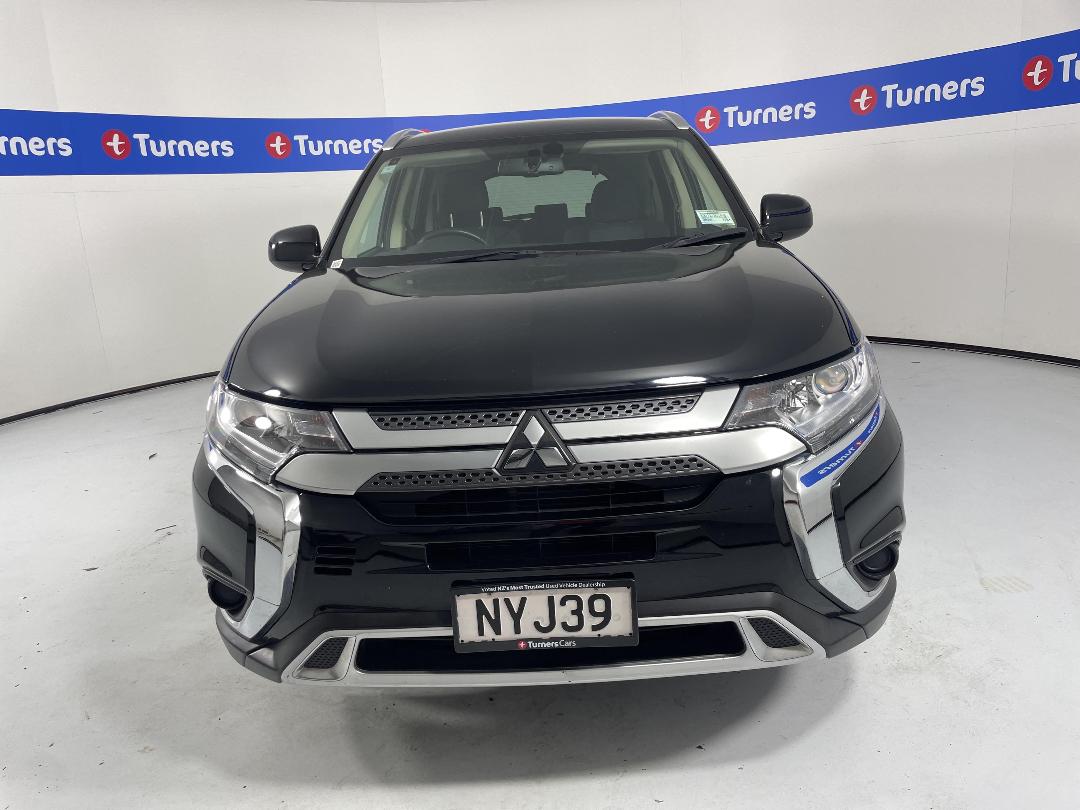 Photo '2' of Mitsubishi Outlander Photo '2' of Mitsubishi Outlander