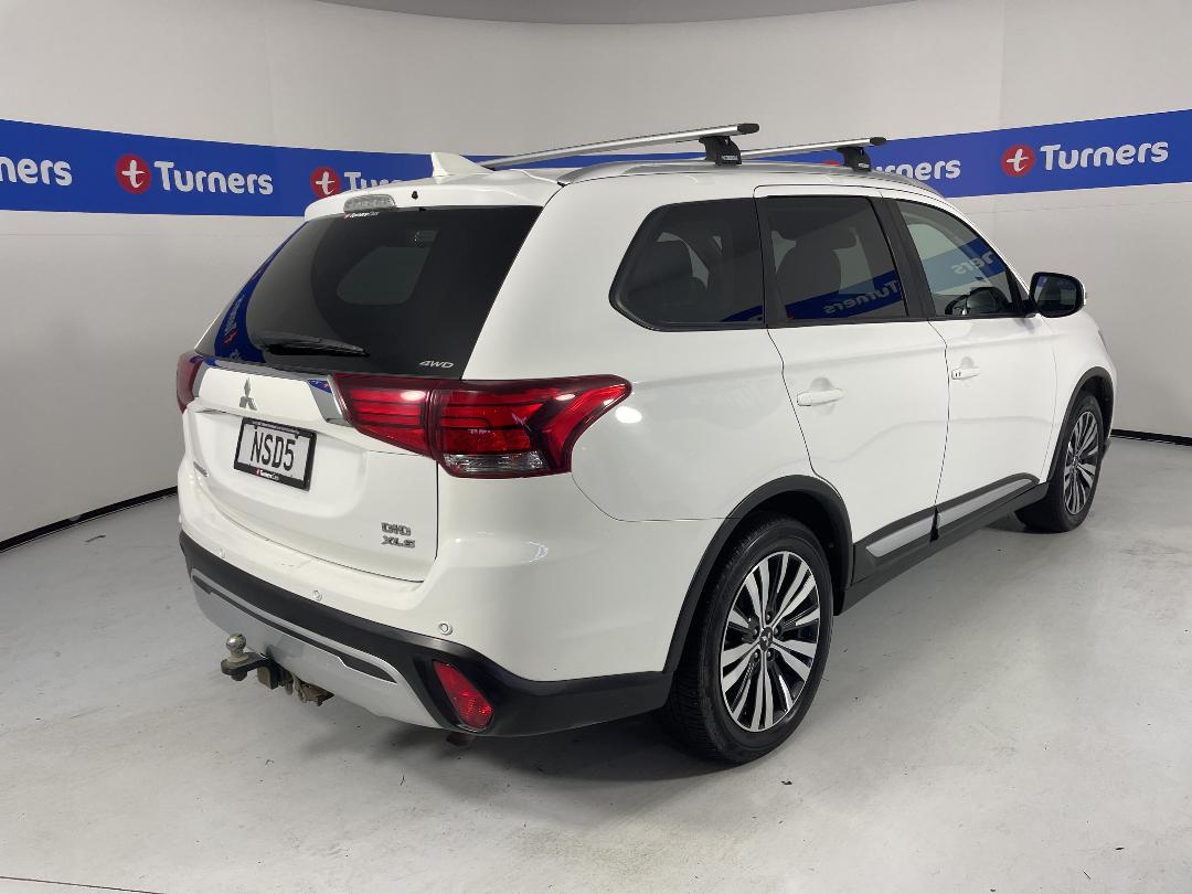 Photo '7' of Mitsubishi Outlander Photo '7' of Mitsubishi Outlander