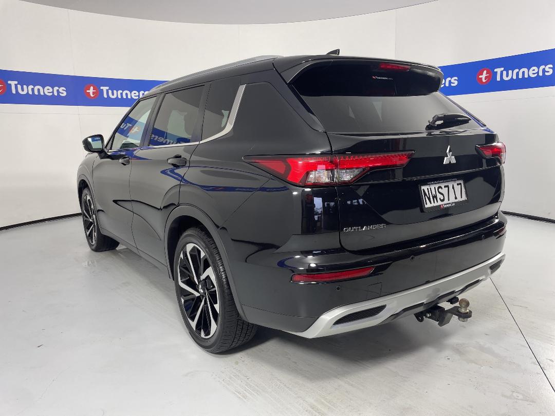 Photo '5' of Mitsubishi Outlander Photo '5' of Mitsubishi Outlander