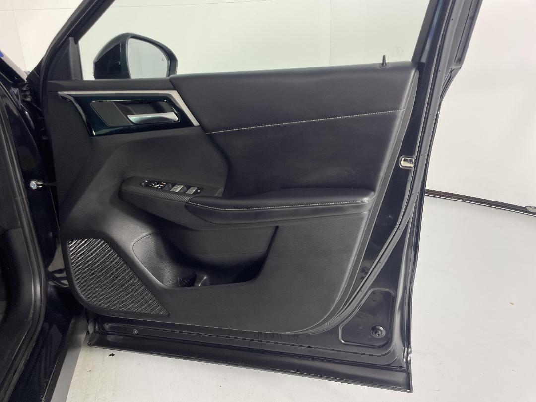 Photo '15' of Mitsubishi Outlander Photo '15' of Mitsubishi Outlander