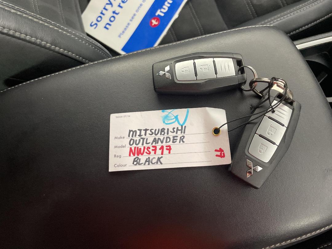 Photo '22' of Mitsubishi Outlander Photo '22' of Mitsubishi Outlander