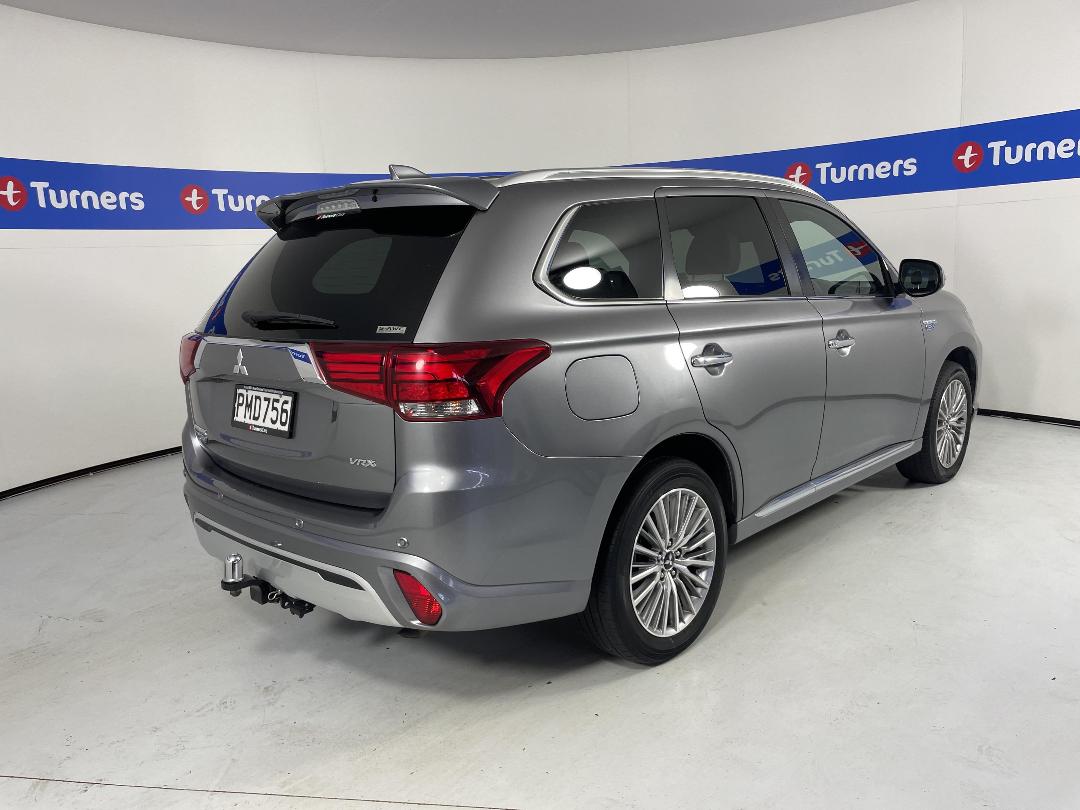 Photo '7' of Mitsubishi Outlander