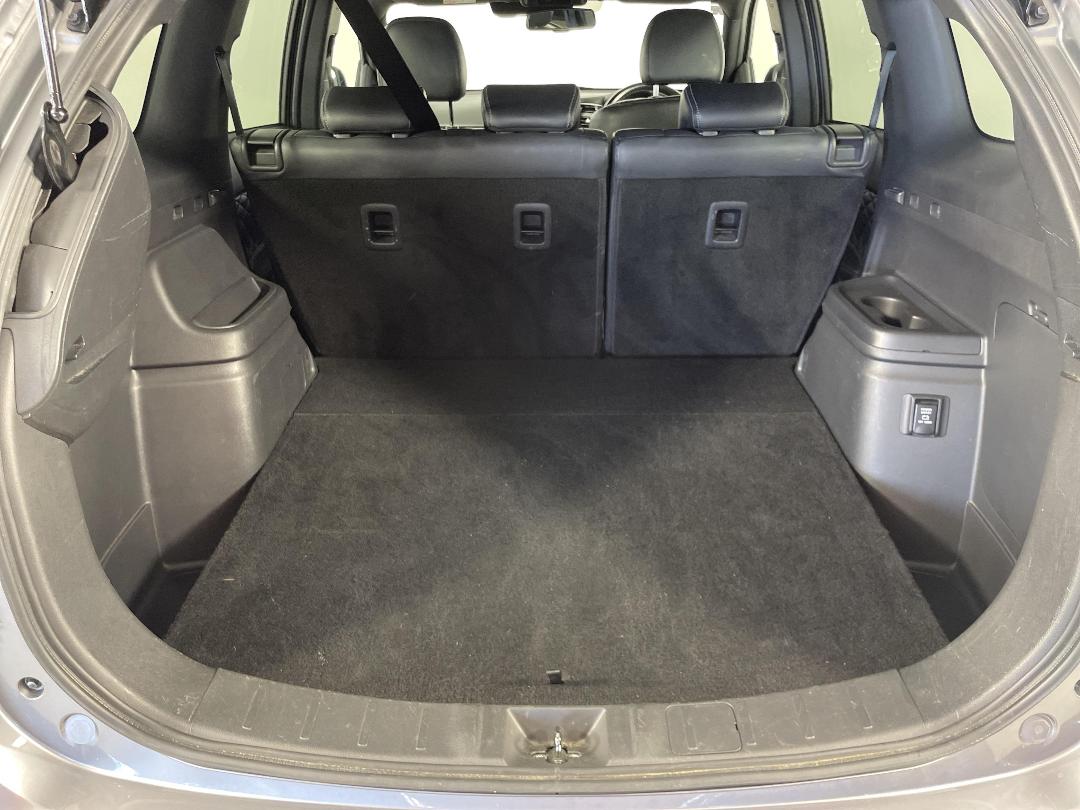 Photo '14' of Mitsubishi Outlander