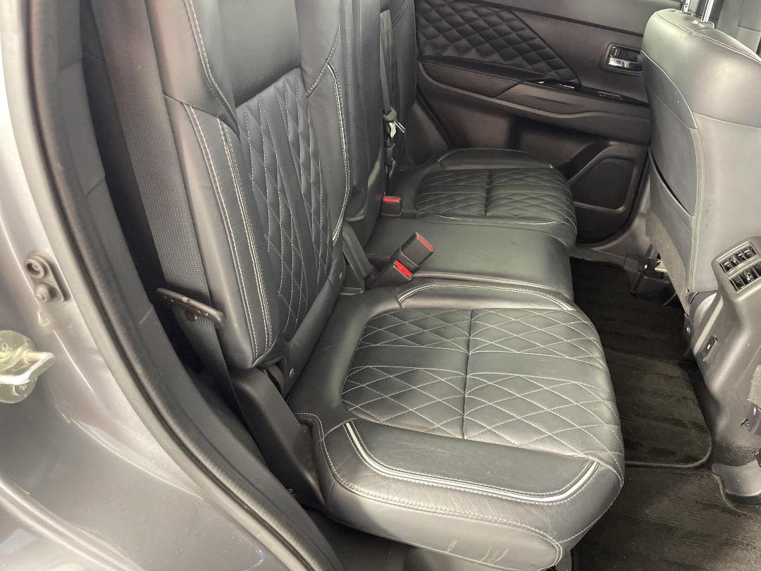 Photo '20' of Mitsubishi Outlander