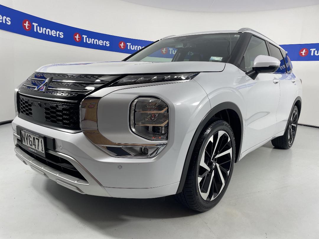 Photo '4' of Mitsubishi Outlander