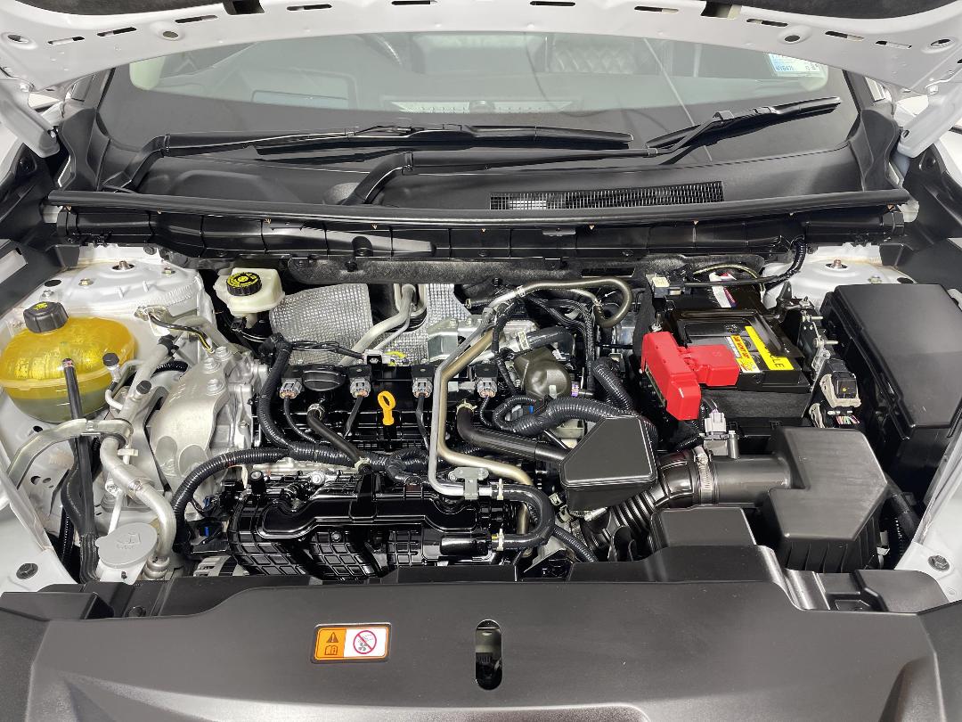 Photo '13' of Mitsubishi Outlander