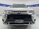 Thumbnail '2' of Mitsubishi Outlander