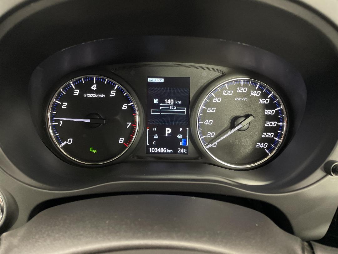 Photo '21' of Mitsubishi Outlander