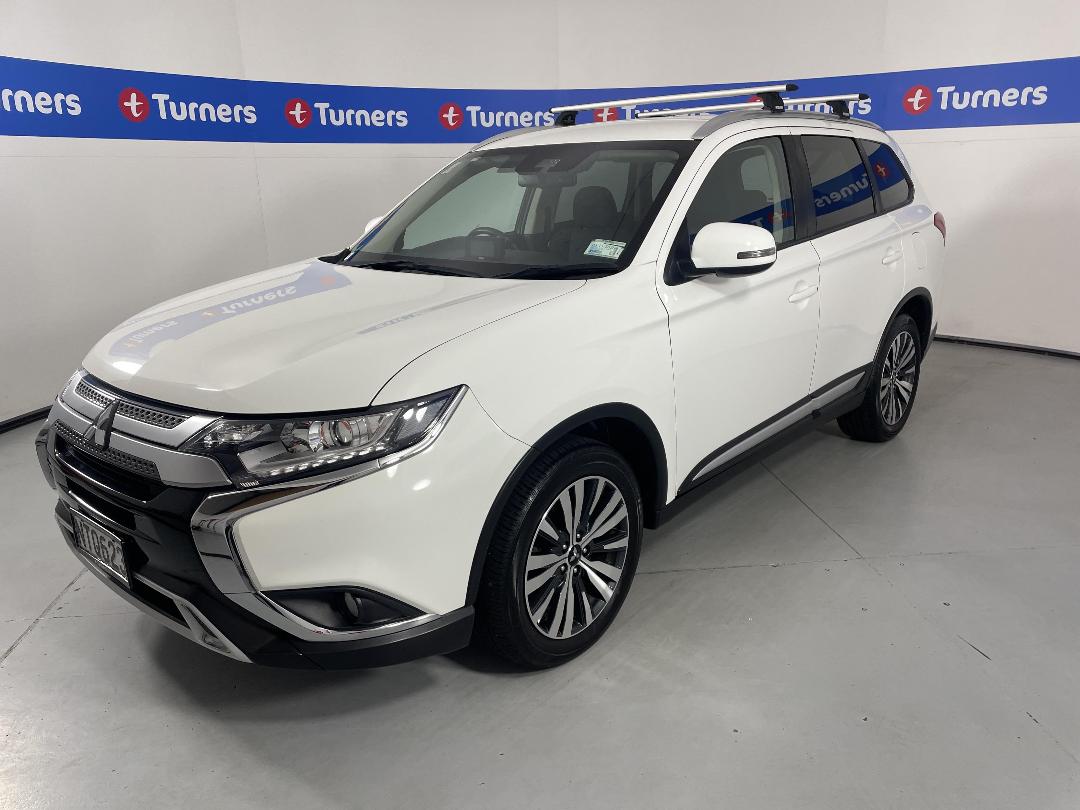 Photo '4' of Mitsubishi Outlander