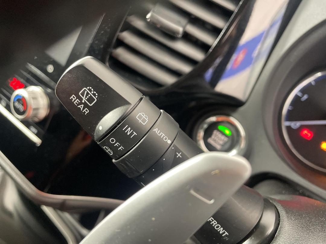 Photo '31' of Mitsubishi Outlander