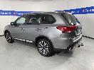 Thumbnail '5' of Mitsubishi Outlander