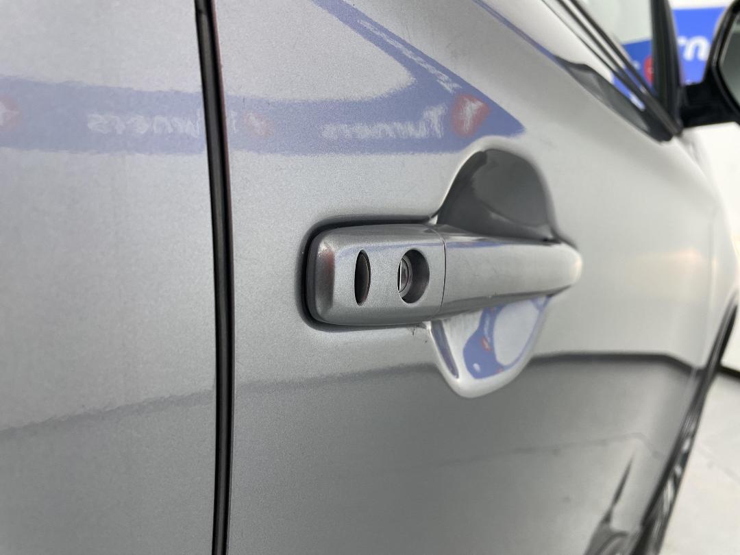 Photo '26' of Mitsubishi Outlander