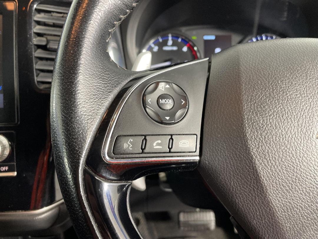 Photo '30' of Mitsubishi Outlander